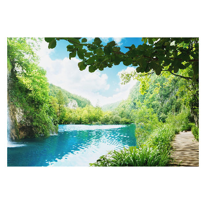Tapet foto vlies Un refugiu într-o pădure sălbatică