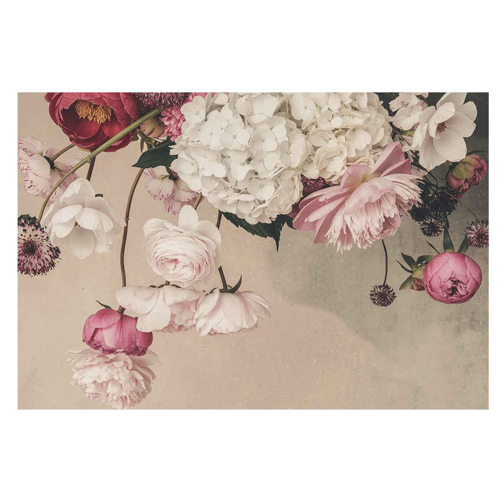 Fototapet la comandă cu farmecul romantic al florilor delicate
