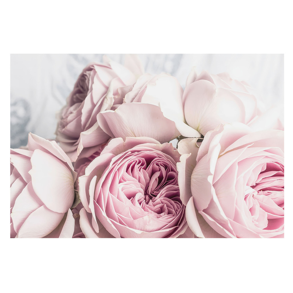Fototapet vlies pe perete Un buchet romantic de trandafiri subtili