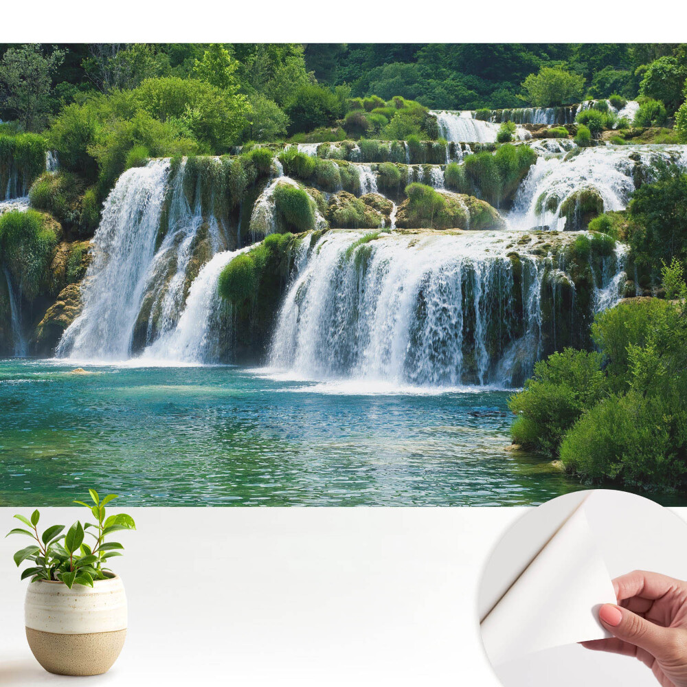 Fototapet pentru copii Liniștea unei cascade de pădure