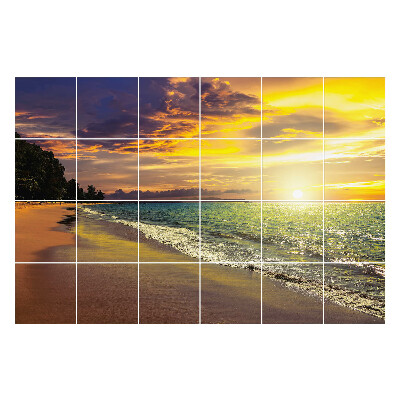 Autocolante pentru gresie Un apus de soare pitoresc peste mare