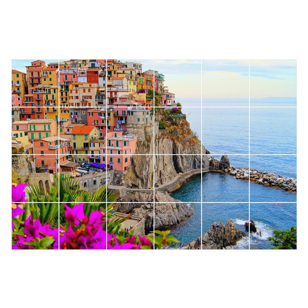 Autocolante pentru gresie Un sat pitoresc de pe malul mării