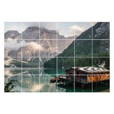 Autocolante gresie si faianta O căsuță pitorească lângă lac