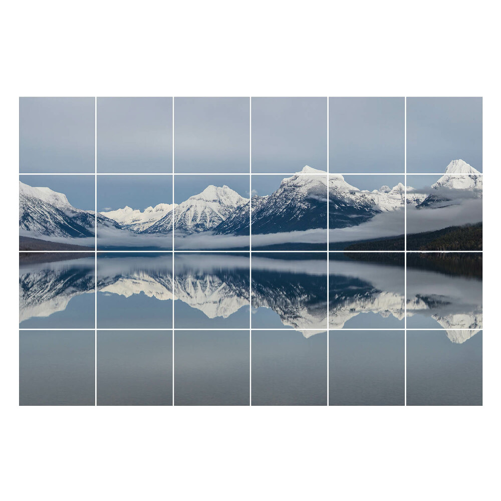 Autocolante gresie si faianta Peisaj montan cu reflecție