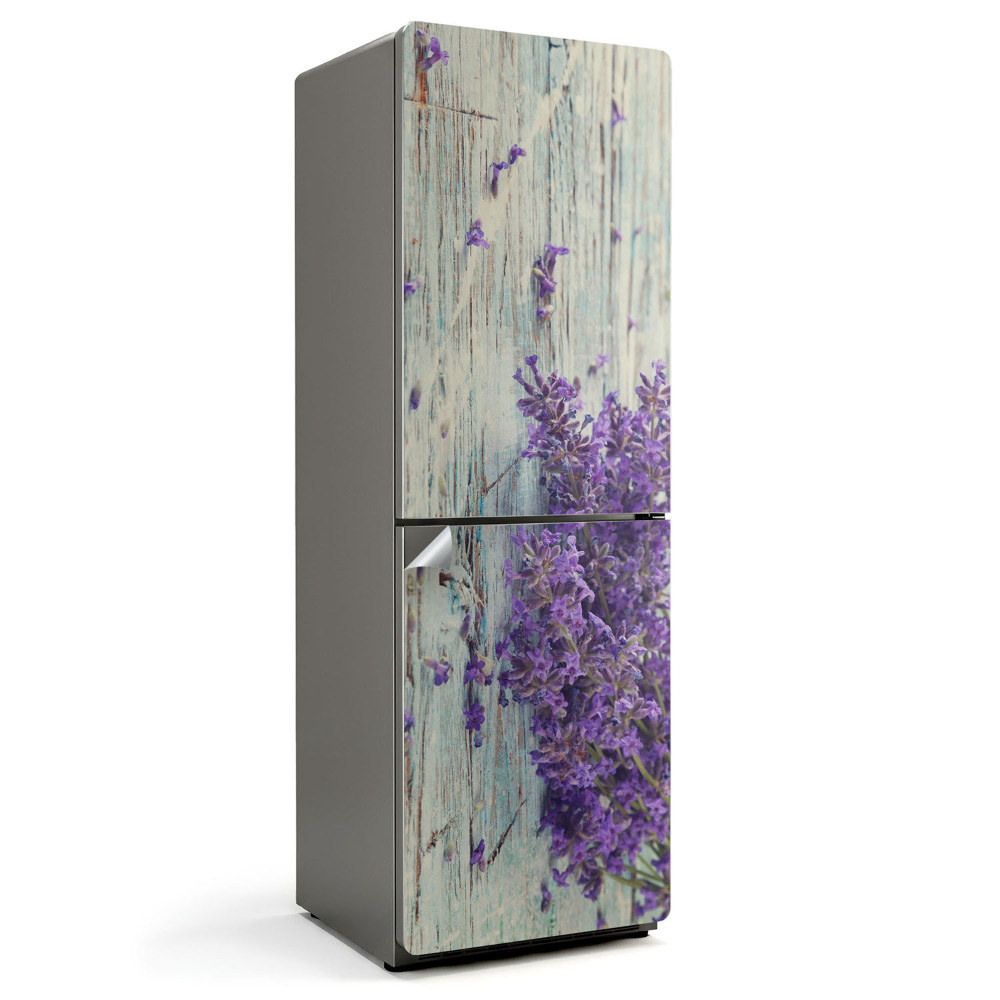Folie pentru frigider Flori pe un fundal de lemn