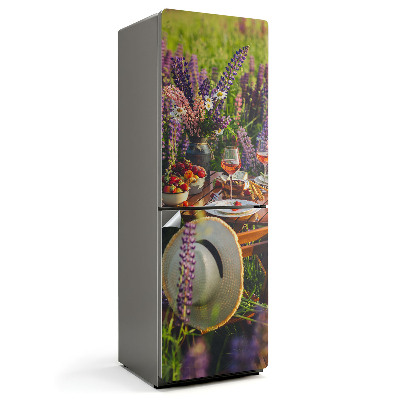 Folie frigider Un picnic fermecător în natură